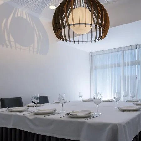 Szálloda Sercotel Parque 3*