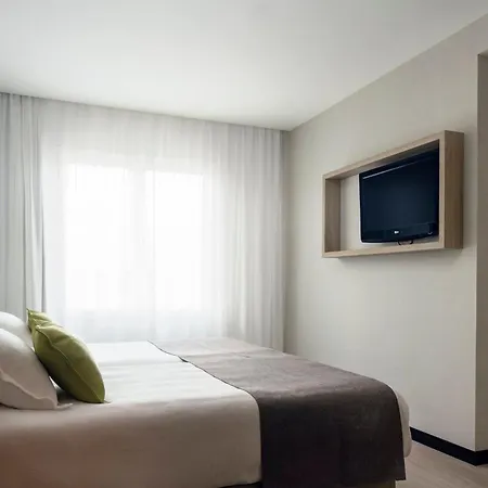 Szálloda Sercotel Parque 3*