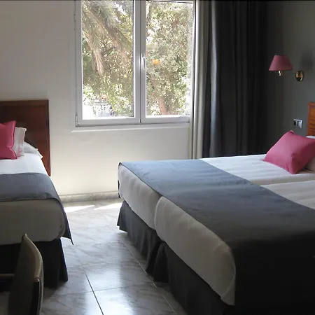 Готель Sercotel Parque 3*