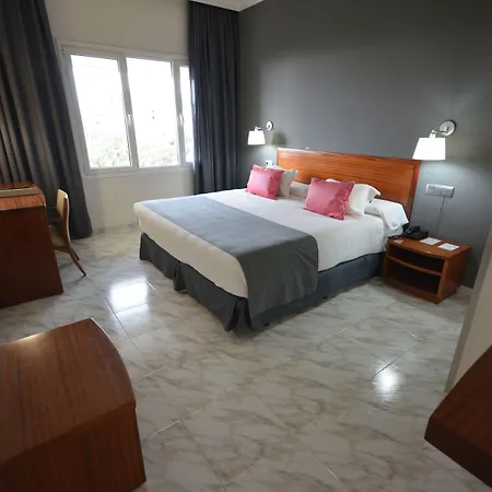 فندق Sercotel Parque 3*