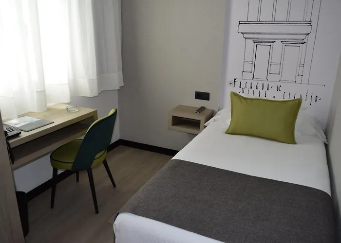 Sercotel Parque מלון 3*